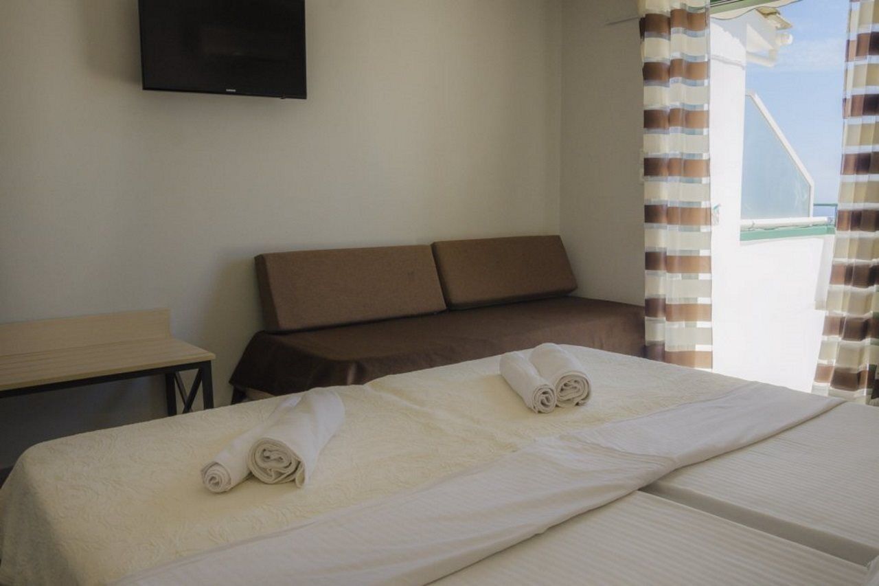 Dionysos Hotel Скала-Потамиас Экстерьер фото